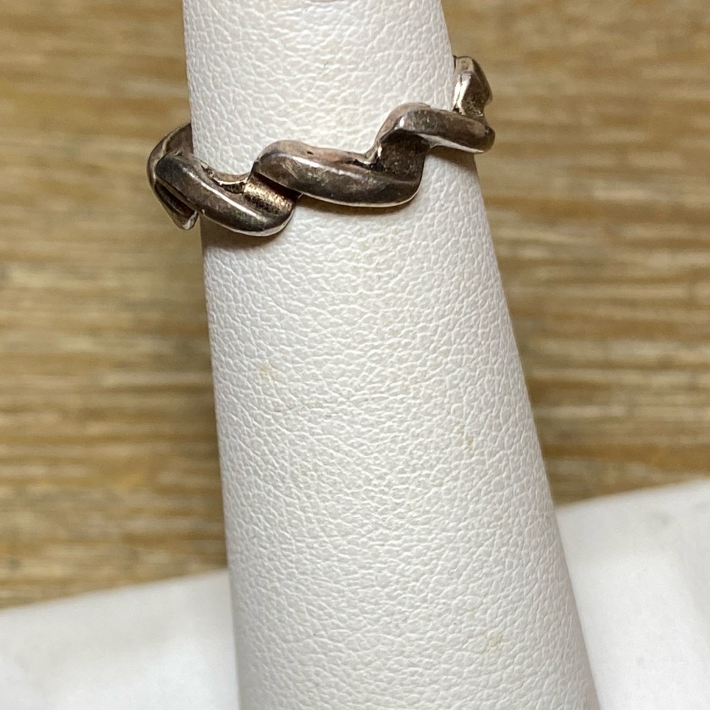 Vintage sterling silver toe wave design Ring